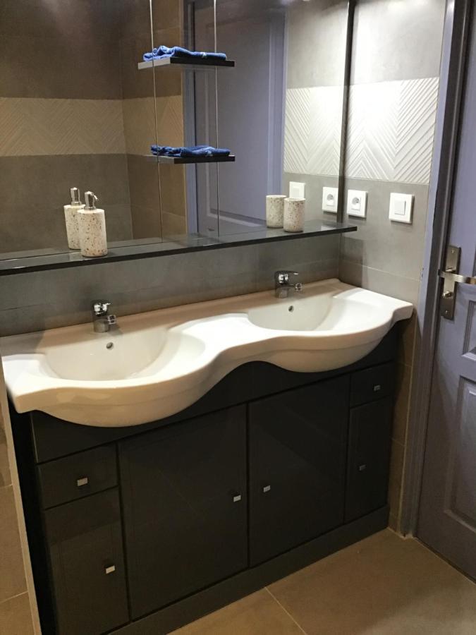 Appartement 3 Min A Pied Du Centre D'Uzes Parking Piscine Buitenkant foto
